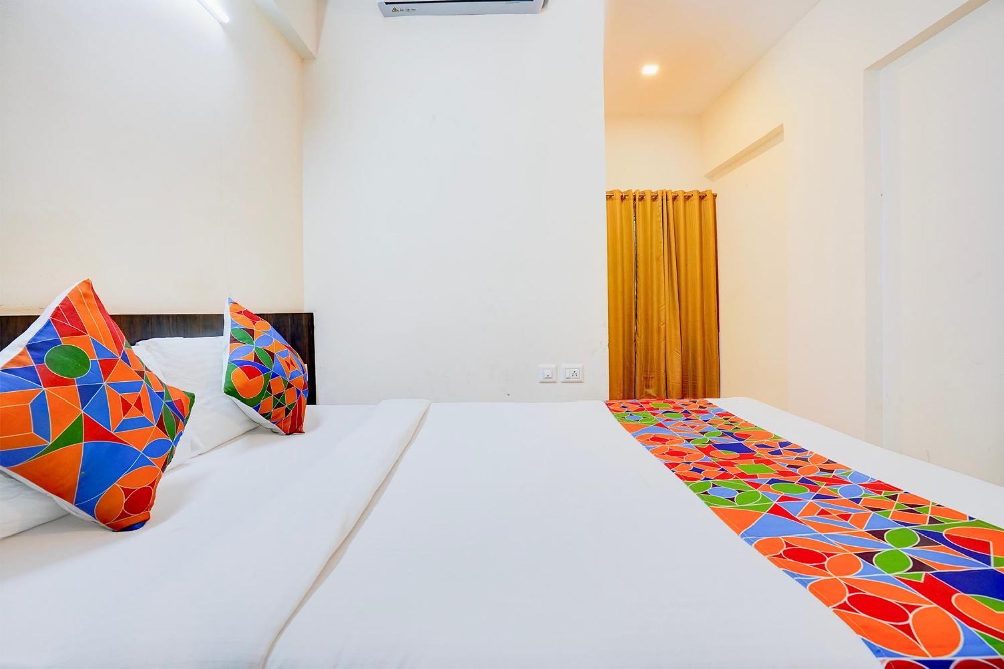 Fabhotel Grk Comforts - Jayanagar Bangalore Bagian luar foto