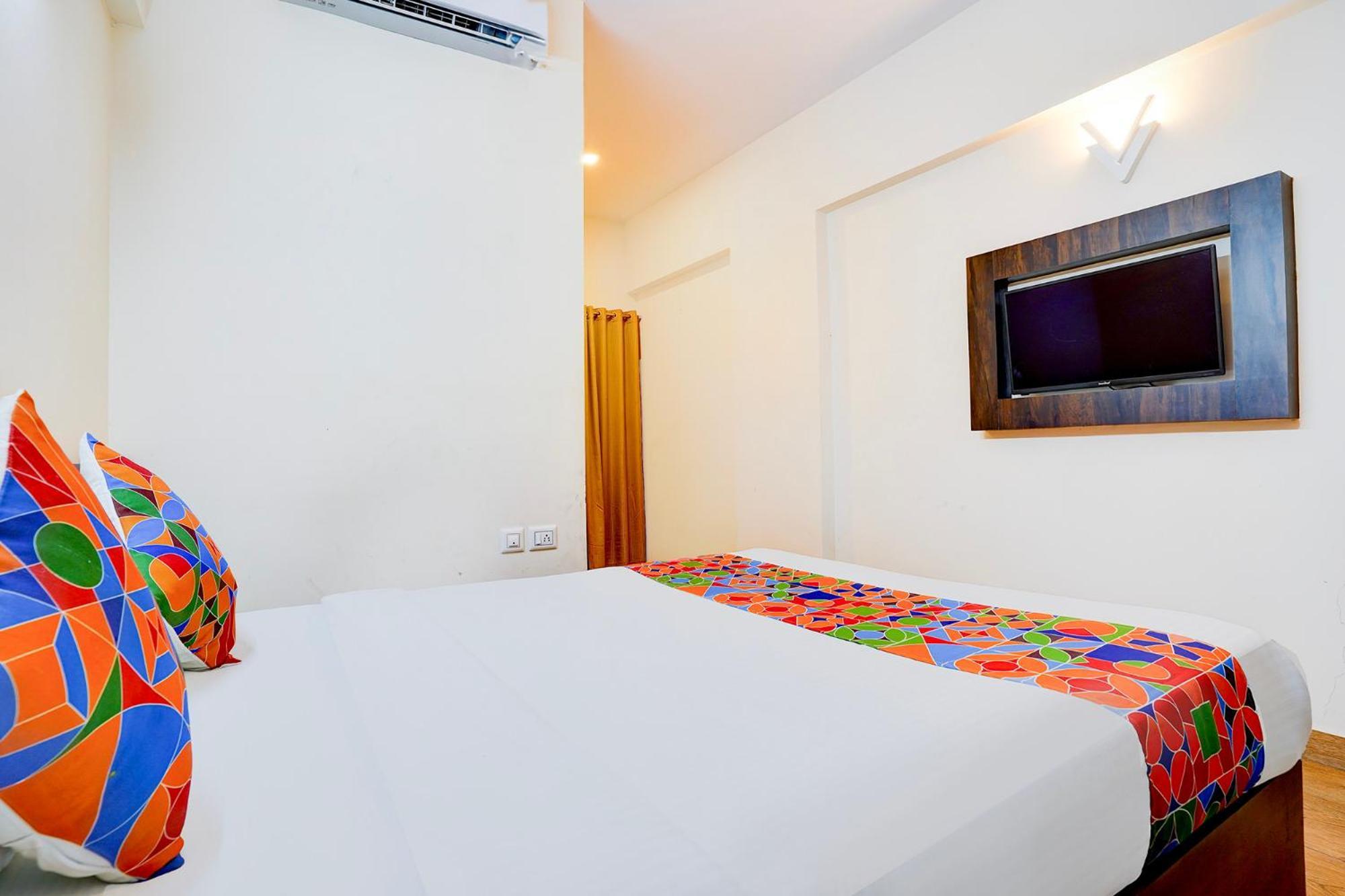 Fabhotel Grk Comforts - Jayanagar Bangalore Bagian luar foto