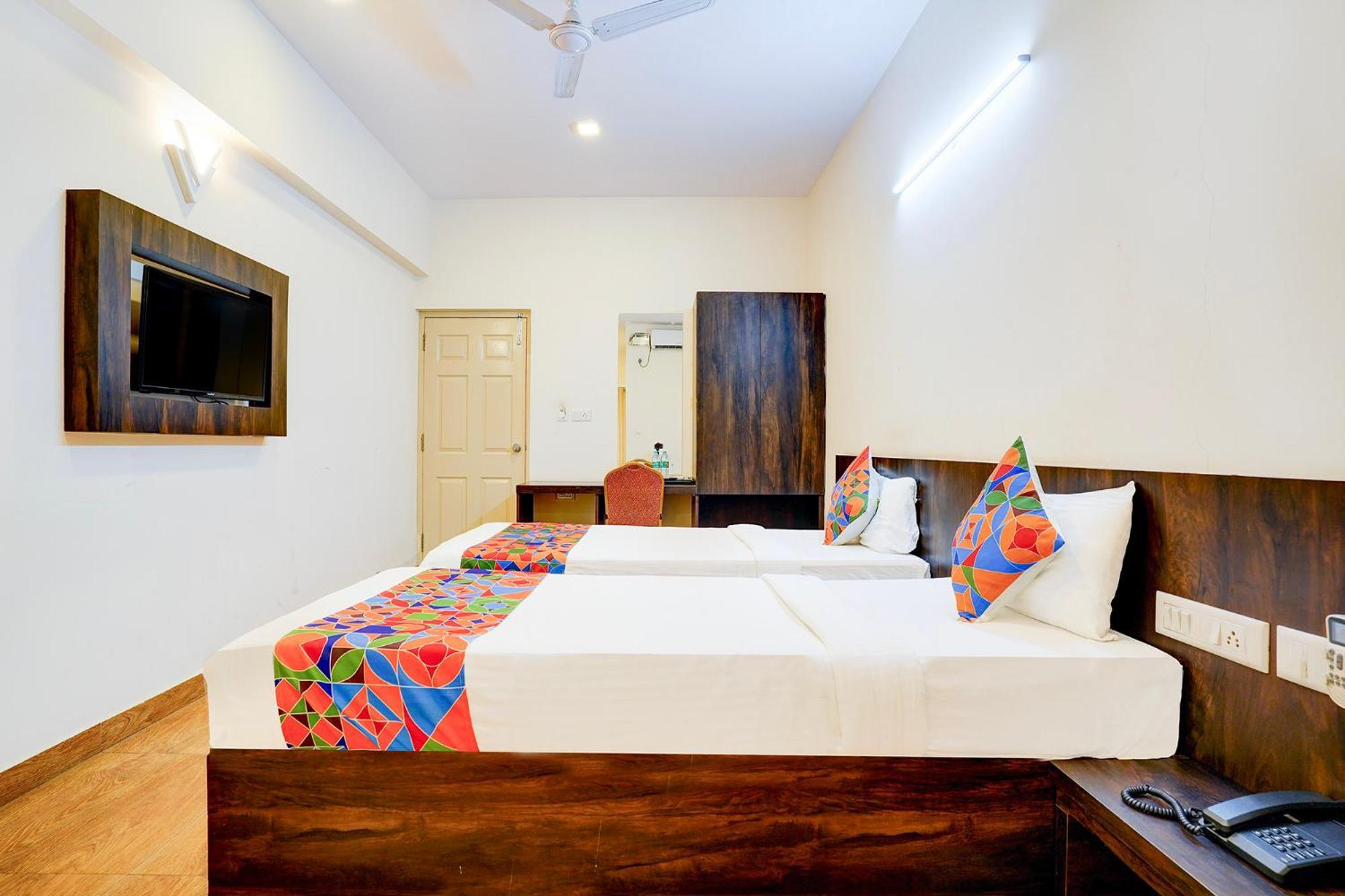 Fabhotel Grk Comforts - Jayanagar Bangalore Bagian luar foto