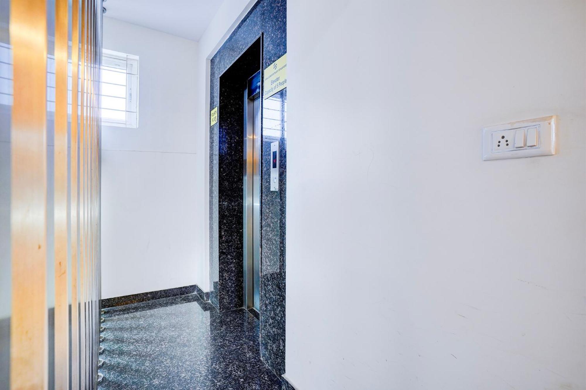 Fabhotel Grk Comforts - Jayanagar Bangalore Bagian luar foto