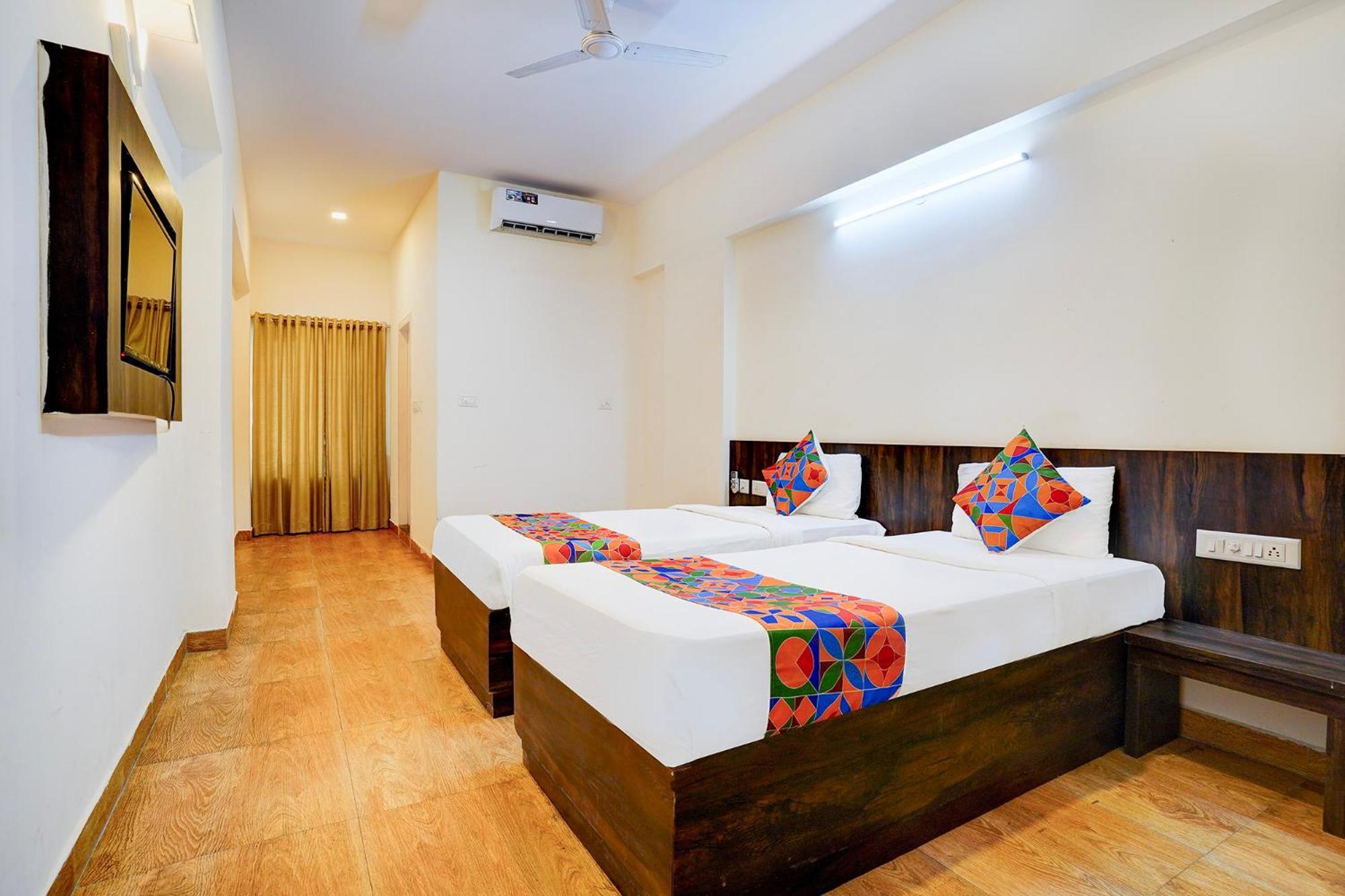 Fabhotel Grk Comforts - Jayanagar Bangalore Bagian luar foto