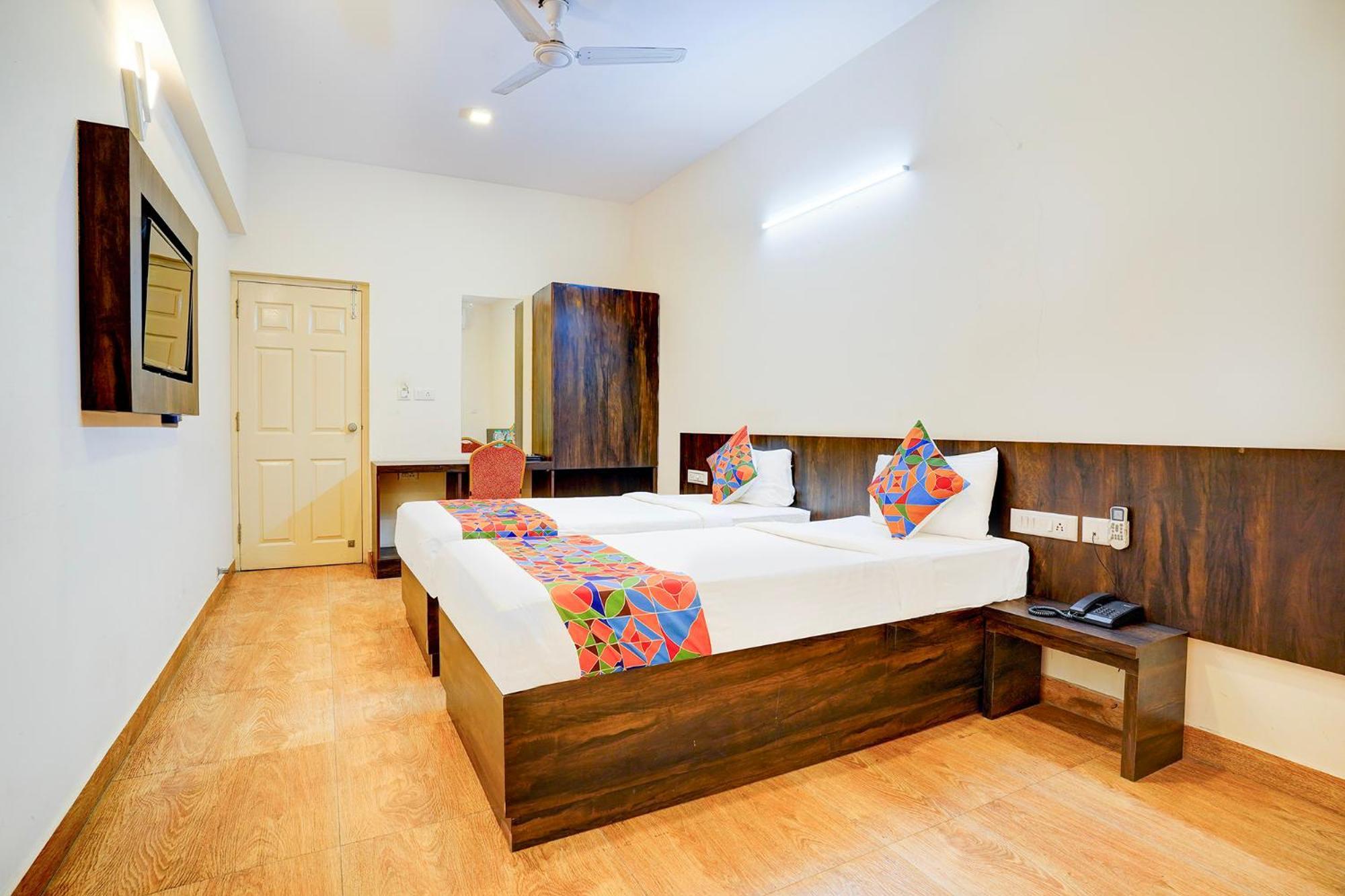 Fabhotel Grk Comforts - Jayanagar Bangalore Bagian luar foto